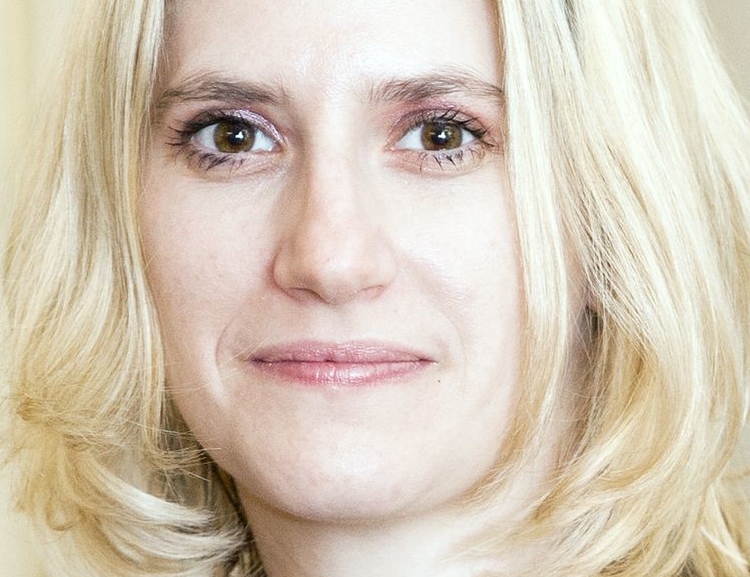 Absolventka IFTG Karina Kubelková byla jmenována členkou bankovní rady ČNB